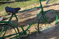 Zväčšiť fotografiu - Najobľúbenejšia župná cyklotrasa vedie popod skalku - cyklo2