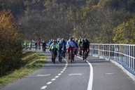 Zväčšiť fotografiu - Najobľúbenejšia župná cyklotrasa vedie popod skalku - cyklo pu-nosice1