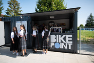 Zväčšiť fotografiu - Popri cyklotrase vznikajú nové pracovné miesta - TSK bikepoint-04