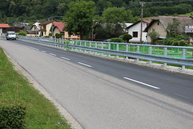 Zväčšiť fotografiu - Poškodené zábradlie nahradil nový zádržný systém - IMG_0510