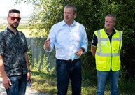 Zväčšiť fotografiu - Práce na ceste medzi hradišťom a partizánskym sa opäť rozbehnú začiatkom septembra - 20200821_TSK_186w