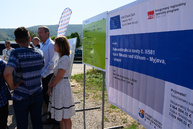 Práce odštartovali už aj na ďalších dvoch frekventovaných úsekoch ciest v trenčianskom kraji, na ktoré župa získala financie z eurofondov - 20190815_TSK_NM_MY_cesta_004w