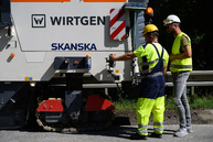 Práce odštartovali už aj na ďalších dvoch frekventovaných úsekoch ciest v trenčianskom kraji, na ktoré župa získala financie z eurofondov - 20190815_TSK_NM_MY_cesta_029w