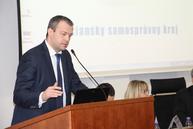 Pracovné stretnutie v oblasti tvorby strategických dokumentov v doprave pre samosprávy na úrade tsk - IMG_0739