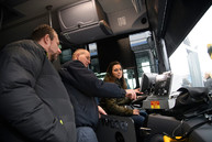 Predčasný vianočný darček v podobe dvadsaťpäťky modrých autobusov odovzdaný do užívania cestujúcej verejnosti - 20181124_TN_TSK_SAD_autobusy_005w