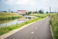 Zväčšiť fotografiu - Príďte sa v pondelok previezť po novej cyklotrase - TSK_cyklomagistrála_Ladce_Púchov_mini-3