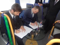 Prvé memorandum v oblasti osobnej verejnej prepravy na slovensku podpísala trenčianska a žilinská župa - 01