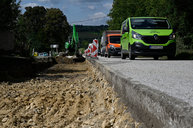 Zväčšiť fotografiu - Rekonštrukcia cesty medzi novým mestom n/v a myjavou napreduje - 20210902_TSK_cesty_015w