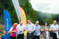 Zväčšiť fotografiu - Spojnica dvoch krajov a dvoch okresov je opäť otvorená - TSK_Veľké Uherce_Skýcov_otvorenie_mini (12 of 64)
