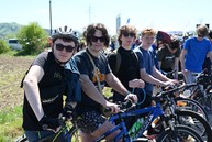 Zväčšiť fotografiu - Stovky nadšencov cyklistiky otvorili spoločnou jazdou nový úsek vážskej cyklomagistrály