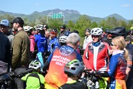 Zväčšiť fotografiu - Stovky nadšencov cyklistiky otvorili spoločnou jazdou nový úsek vážskej cyklomagistrály