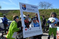 Zväčšiť fotografiu - Stovky nadšencov cyklistiky otvorili spoločnou jazdou nový úsek vážskej cyklomagistrály