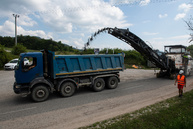 Trenčianska župa opravuje cesty za historických 6 miliónov eur - Začiatok prác na opravách ciest, Bezovec 2018 (okres Nové Mesto nad Váhom) (9)
