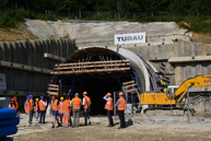 Trenčianska župa rokovala so zástupcami žsr, nové investičné zámery železníc by mali pomôcť regiónu hornej nitry i považia - 20190702_TSK_zeleznica_PU_ZA_006w