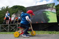 Zväčšiť fotografiu - Unikátna medzinárodná cyklotrasa z dielne trenčianskej župy je otvorená pre verejnosť, takto vyzerá! - 20200601_TSK_cyklotrasa_135w