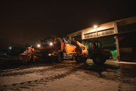 Zväčšiť fotografiu - Viac ako 100 kusov techniky a 246 ľudí sa bude starať o zjazdnosť krajských ciest počas zimného obdobia