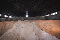 Zväčšiť fotografiu - Viac ako 100 kusov techniky a 246 ľudí sa bude starať o zjazdnosť krajských ciest počas zimného obdobia