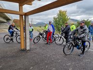 Zväčšiť fotografiu - Výstavba ďalšieho úseku cyklotrasy na považí výrazne pokročila - 20231016_110831