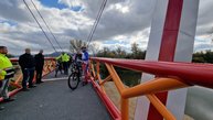 Zväčšiť fotografiu - Výstavba ďalšieho úseku cyklotrasy na považí výrazne pokročila - 20231016_115237