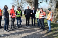 Zväčšiť fotografiu - Výstavba predposledného úseku vážskej cyklomagistrály napreduje rýchlym tempom