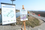 Zväčšiť fotografiu - Výstavba predposledného úseku vážskej cyklomagistrály napreduje rýchlym tempom