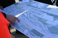 Zväčšiť fotografiu - Výstavba predposledného úseku vážskej cyklomagistrály napreduje rýchlym tempom