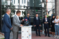 Zväčšiť fotografiu - Výstavba rýchlostnej cesty r2 i rekonštrukcia panelky boli témami rokovania s ministrom dopravy - TSK_Návšteva ministra dopravy (27 of 49)