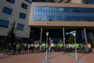 Zväčšiť fotografiu - Zamestnanci trenčianskej župy počas septembra ušetrili 1,5 tony co2 - 20190502_TSK_Do_prace_na_bicykli_044w
