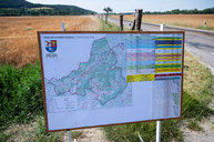 Zväčšiť fotografiu - Župa spustila súvislé opravy ciest v kraji, preinvestuje viac ako 3 mil. eur! - 20230703_Hradok_cesta_001w