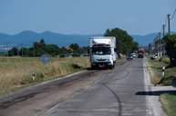 Zväčšiť fotografiu - Župa spustila súvislé opravy ciest v kraji, preinvestuje viac ako 3 mil. eur! - 20230703_Hradok_cesta_017w
