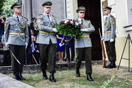 Čo spája dvoch veľkých rodákov z trenčianskeho kraja, j. m. hurbana a m. r. štefánika? - DSC_2807