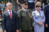 Čo spája dvoch veľkých rodákov z trenčianskeho kraja, j. m. hurbana a m. r. štefánika? - DSC_2859