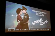Zväčšiť fotografiu - Film generál golian nahliada „pod uniformu“ a ukazuje hrdinu ako človeka