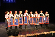 Zväčšiť fotografiu - Folklór naprieč trenčianskym krajom pomáhal - IMG_0069
