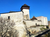 Zväčšiť fotografiu - Georadarový prieskum na trenčianskom hrade môže pomôcť odhaliť zabudnuté tajomstvá - 1604930112927