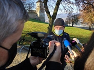 Zväčšiť fotografiu - Georadarový prieskum na trenčianskom hrade môže pomôcť odhaliť zabudnuté tajomstvá - 1604930137377
