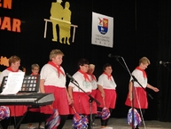 Jesennými darmi boli slnečné vystúpenia - 03