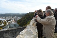 Zväčšiť fotografiu - Kavalier na trenčianskom hrade láka prvých návštevníkov, obnova dominanty pokračuje
