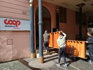 Zväčšiť fotografiu - Knihy v krabiciach – trenčianska knižnica sa sťahuje - 