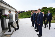 Zväčšiť fotografiu - Krajskí poslanci sa stretli v uhrovci pri príležitosti 100. výročia narodenia a. dubčeka - _RS24517