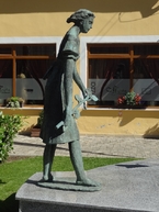 Mier je potrebné chrániť aj dnes. to je odkaz snp pre mladé generácie. - SNP_Bojnice_01