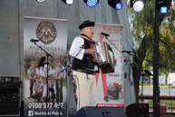 Zväčšiť fotografiu - Moštenskí pajtáši uviedli do života hneď dve nové cd - IMG_0363