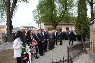 Na považí vyrástli farebné máje, symboly jari, prebúdzajúcej sa prírody, ale aj mladosti a hojnej úrody - 18