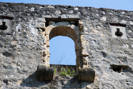 Na trenčianskom hrade župa začína s budovaním nového vstupu so samostatnou pokladňou - 20180605_TN_Juzne_opevnenie_foto_Radovan_Stoklasa_030w