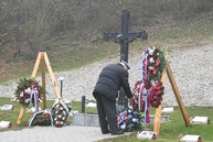 Zväčšiť fotografiu - Na vojenskom cintoríne si pripomenuli ukončenie prvej svetovej vojny - DSC_1546-min