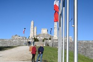 Zväčšiť fotografiu - Nielen fakle, ale aj srdcia sa opäť rozhoreli pri spomienke na generála