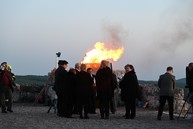 Zväčšiť fotografiu - Nielen fakle, ale aj srdcia sa opäť rozhoreli pri spomienke na generála