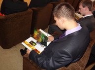 Nitrica  -  dedina plná čuhliarskych vozov - DSC02193