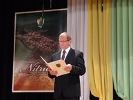 Nitrica  -  dedina plná čuhliarskych vozov - DSC02225