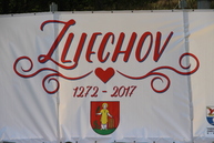 Obec zliechov počas osláv 745. výročia prvej písomnej zmienky potešil svojím vystúpením aj robo kazík - IMG_4771